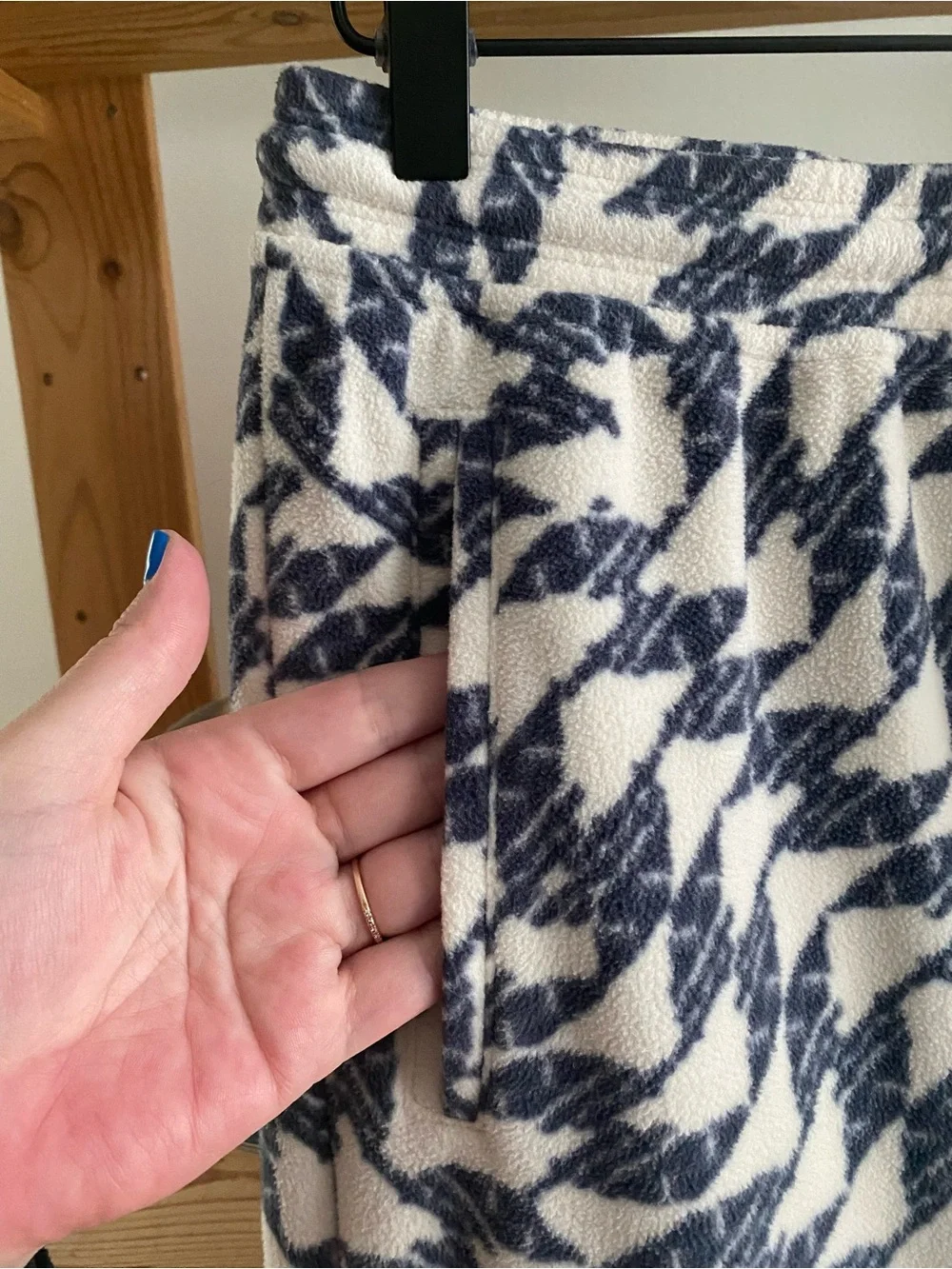 Patagonia Micro D Fleece Joggers Synched Flight Print Small